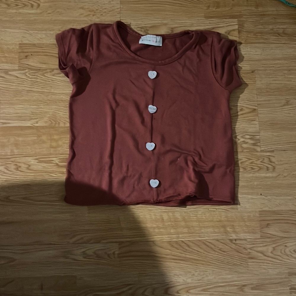 pink shirt